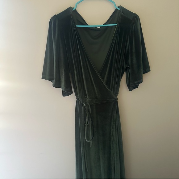 Baltic Born Deep Green Velvet Maxi Dress - Picture 2 of 5